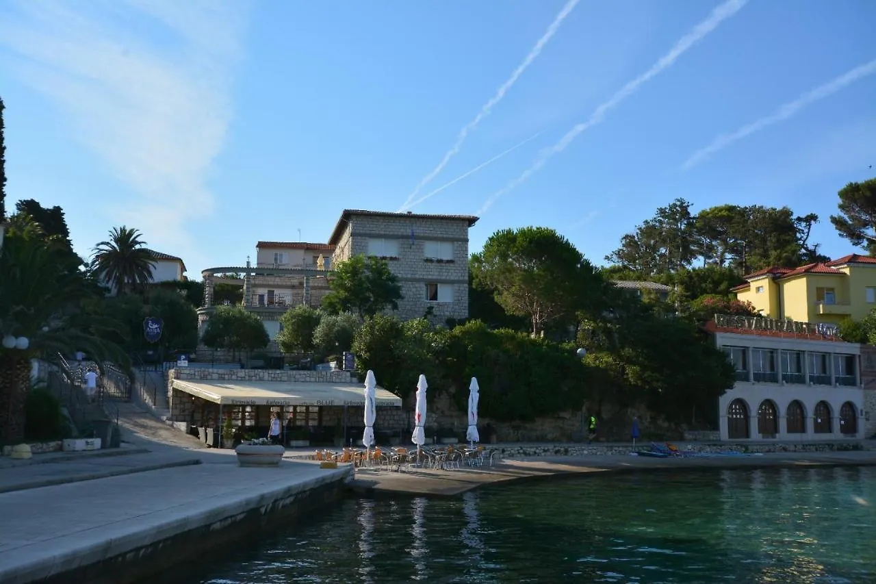 Villas Arbia - Magdalena By The Beach Banjol Hotel
