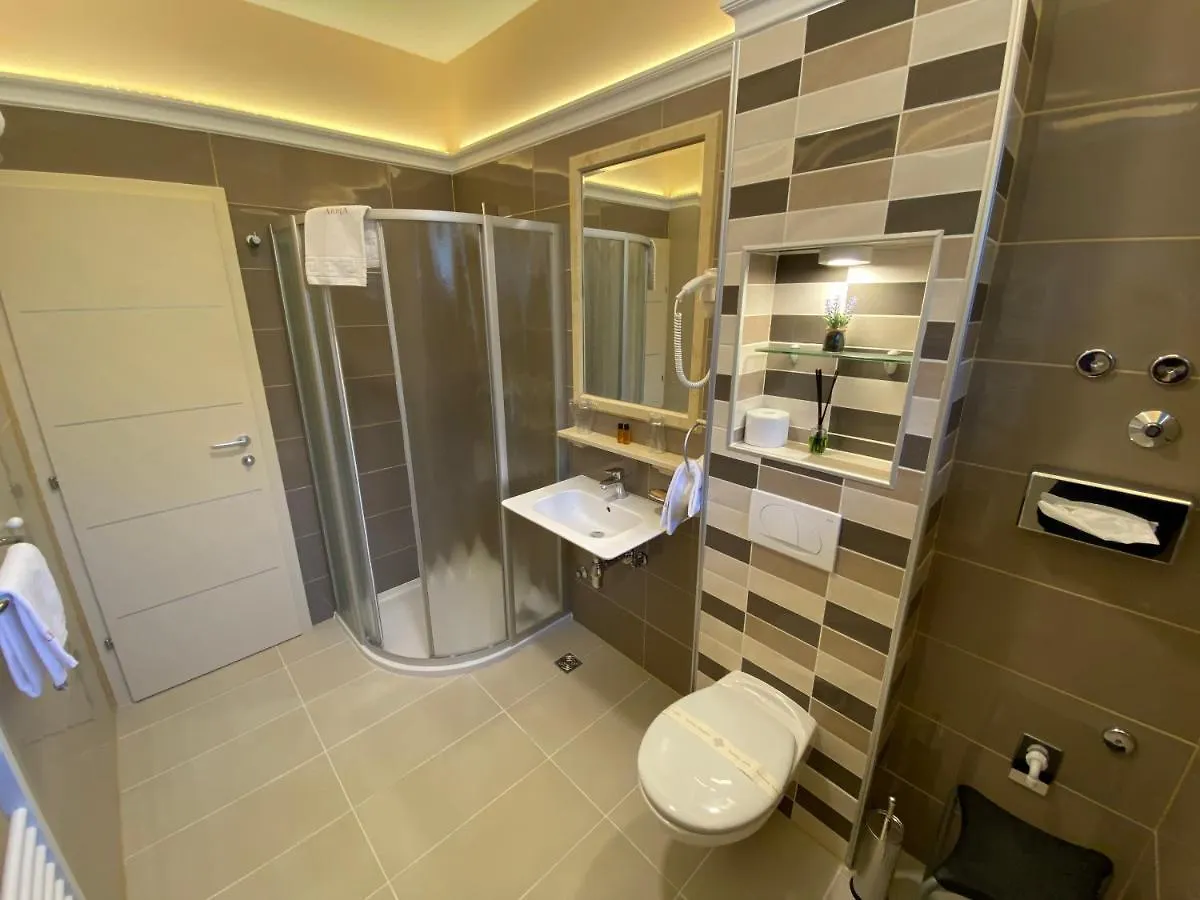 Villas Arbia - Magdalena By The Beach Banjol Croatia